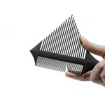 Pieptan triunghiular profesional cu 2 fete pentru suvite 27cm2 Pieptan triunghiular profesional cu 2 fete pentru suvite 27cm2